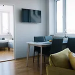 Hestia Seaport Apartament *